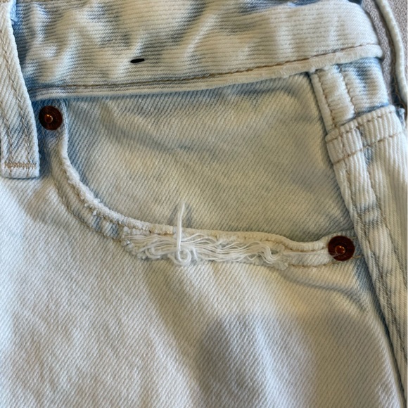 Abercrombie & Fitch light wash mini jean skirt - Picture 2 of 9
